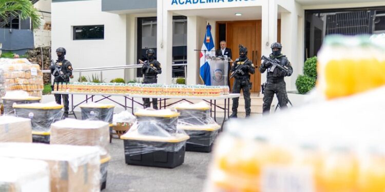 DNCD incauta cargamento de cocaína líquida en Puerto Multimodal Caucedo