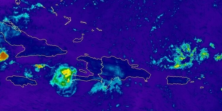 Pronostica el INDOMET chubascos con posibles tronadas en algunos puntos del país
