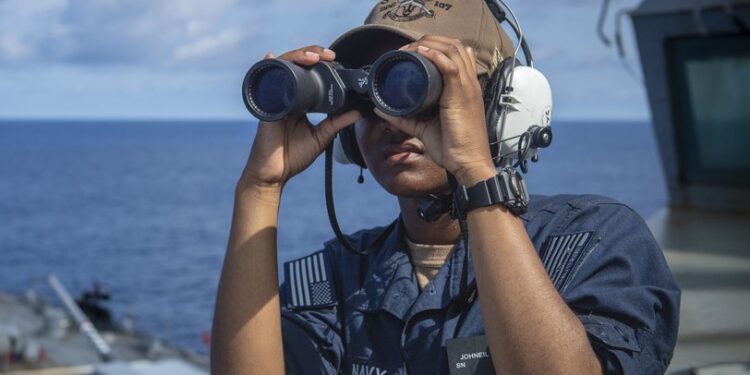 ¿Amenaza en el Caribe? Latinoamérica reacciona al despliegue militar de EE.UU.