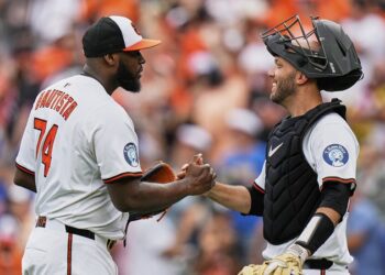 Félix Bautista (cirugía en el hombro) estaría fuera por los próximos 12 meses