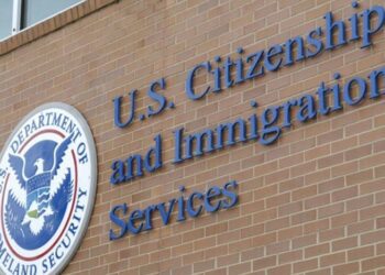 USCIS considerará el antiamericanismo en las solicitudes de beneficios de inmigración