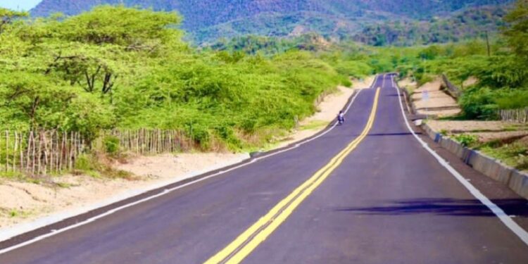 Abinader entrega carretera Villa Elisa-Punta Rucia-La Ensenada