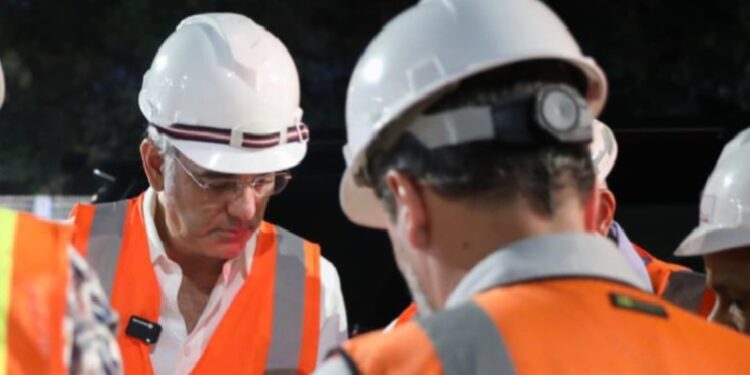 Abinader supervisa construcción del paso a desnivel en la Prolongación 27 de Febrero con Isabel Aguiar