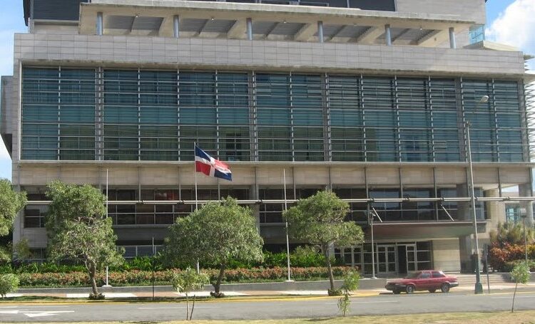 Detienen a RD en un ruso vinculado a un proyecto de desinformación internacional