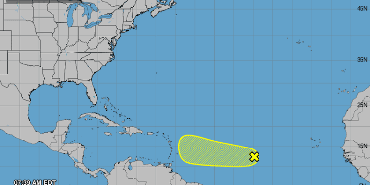 Onda en el Atlántico tropical produce lluvias y tormentas eléctricas