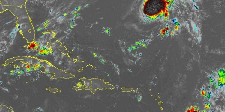 Pronostica el INDOMET aguaceros de moderados a fuertes esta tarde hacia el interior