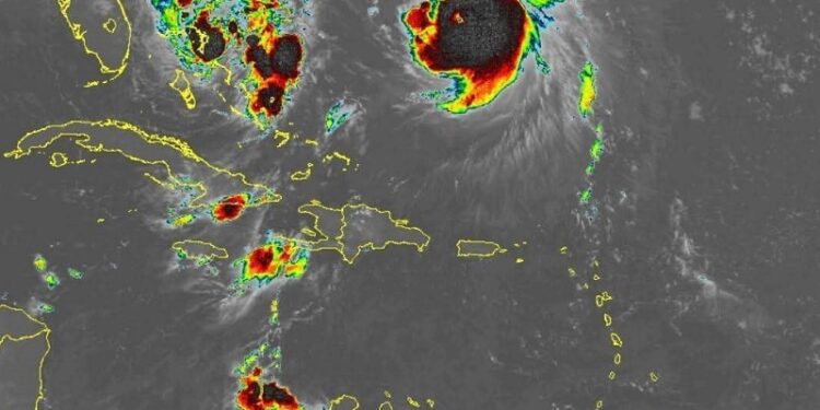 Cielo mayormente soleado y poco nuboso, algunos chubascos aislados