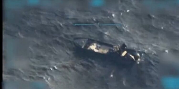 Trump muestra VIDEO DE UN ATAQUE contra supuestos «narcoterroristas» en el Caribe