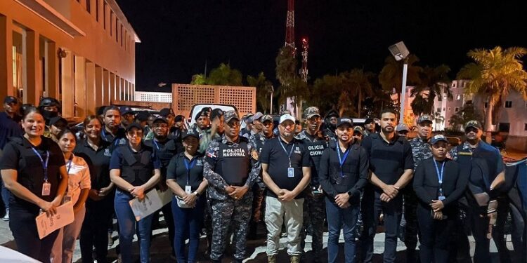 Operativo contra centros clandestinos de juegos de azar deja 12 arrestados