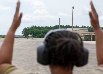 Gobernadora confirma EEUU utiliza Puerto Rico en ejercicios de logística