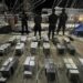 Autoridades ocupan 448 paquetes de cocaína y arrestan a dos personas