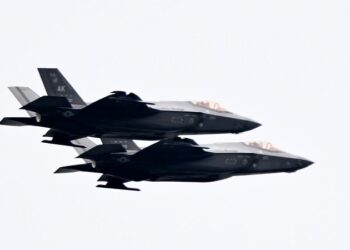 Cazas F-35 de EE.UU. aterrizan en Puerto Rico en medio del despliegue militar en el Caribe