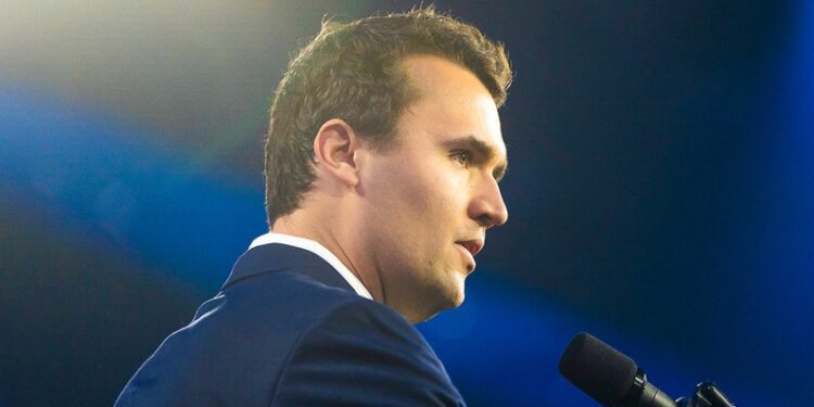 El activista político Charlie Kirk fue tiroteado en un acto público en EE.UU.