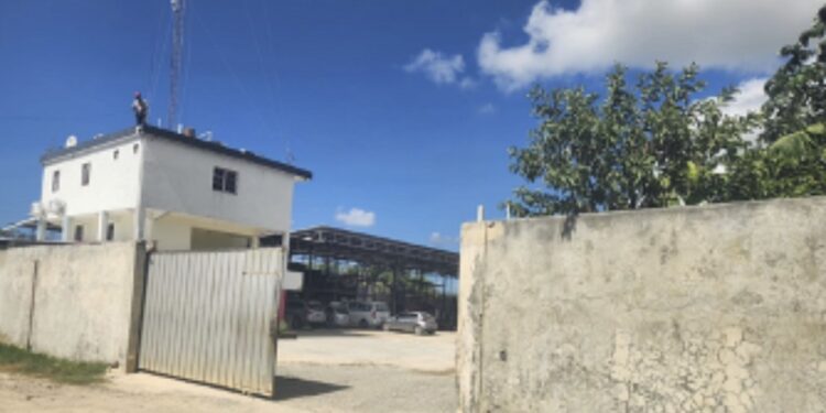 Edeeste desmantela conexiones ilegales en sector Villa España, San Pedro de Macorís