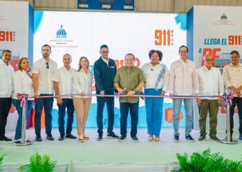 Ministro Paliza encabeza inauguración del Sistema 911 y Centro de Superación Comunitaria en Pedernales