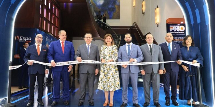 Vicepresidenta Peña encabeza inauguración de Expo Mercado de Valores 2025