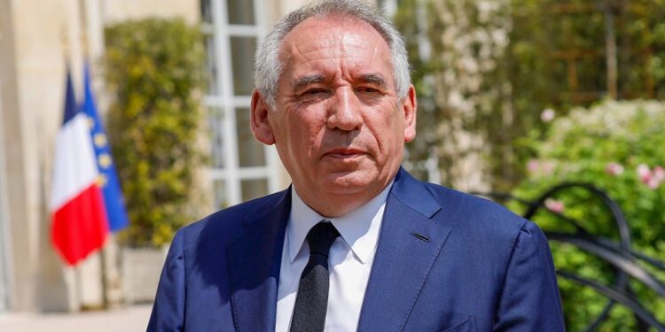 Se derrumba el Gobierno de Macron: ¿Qué significa para Francia?