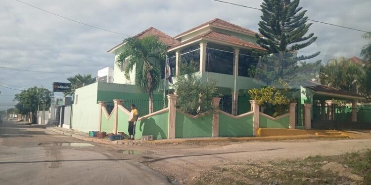 Pastor amenaza a brigadistas de Edeeste tras detectarse reincidencia con conexión ilegal