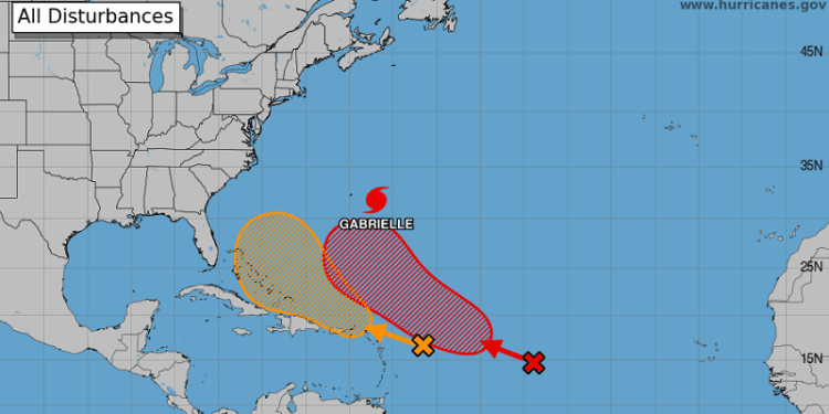 El centro de Gabrielle, un huracán categoría 4, pasará al este de las Bermudas