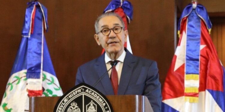 García Fermín aboga por una educación superior de valores y crecimiento económico para la región