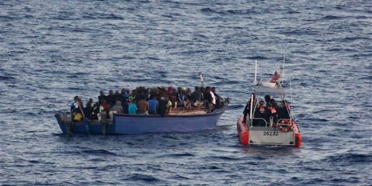 Guardia Costera repatria a 191 haitianos a su país