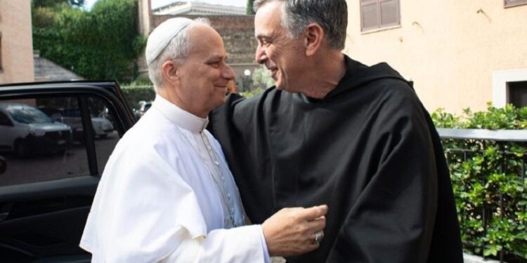 El Papa a los Agustinos: El amor es el centro de todo, que no muera el espíritu misionero