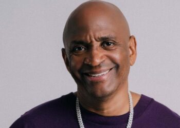 Google lanza por primera vez un Doodle global dedicado a la salsa, curado por Sergio George