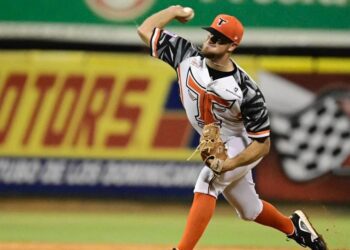 Tyler Eppler regresa a abrir partidos con los Toros del Este