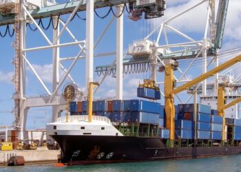 Camiones, fármacos, cocinas y muebles: los nuevos objetivos de la cruzada tarifaria de Trump