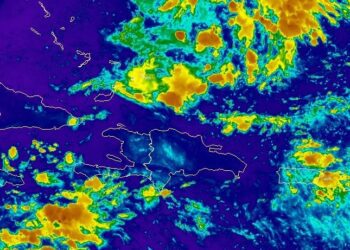 Vaguada genera fuertes aguaceros en varias provincias del país