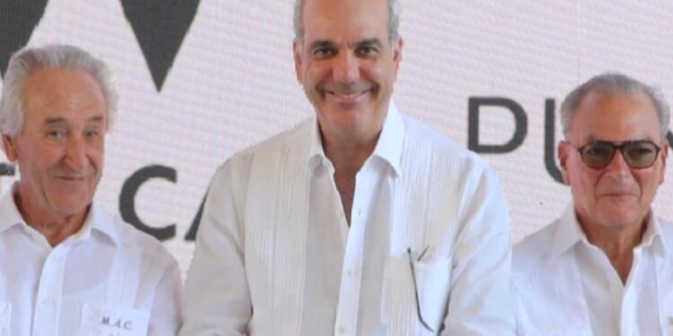 Abinader: “la República Dominicana es el mejor lugar para invertir en toda Latinoamérica”