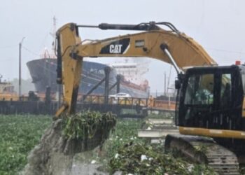 Cierran provisionalmente el puente flotante