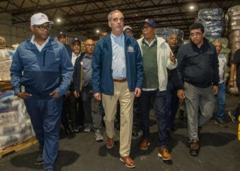 Presidente Abinader supervisó alimentos que se entregan a poblaciones en alerta