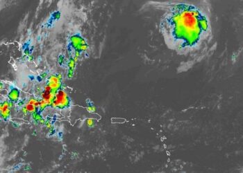 Chubascos matutinos en algunas provincias del litoral caribeño y aguaceros en la tarde