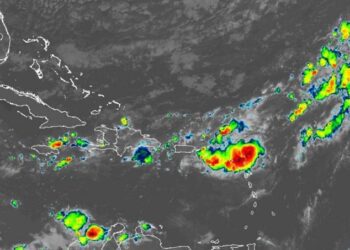 Aguaceros y tormentas eléctricas esta tarde hacia el interior