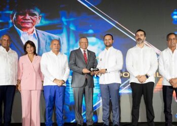 Productores de asfalto reconocen a Leonardo Aguilera por su apoyo al desarrollo del sector