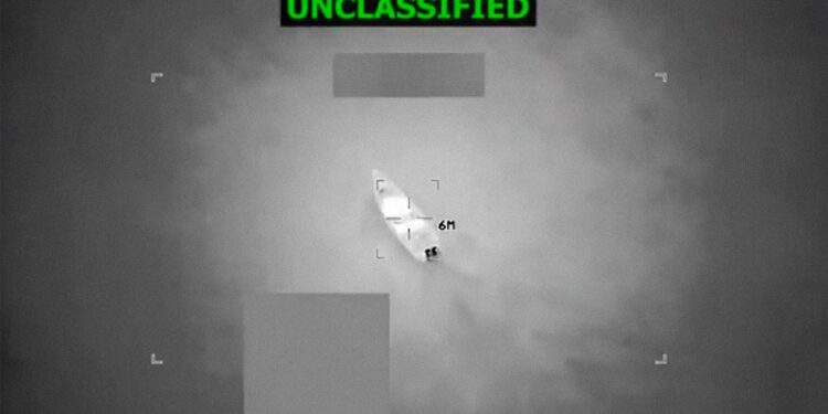 EE.UU. perpetra el primer ataque letal nocturno en el Caribe