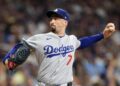 Snell maniató a Cerveceros y Dodgers se llevaron un tenso J1 en Milwaukee