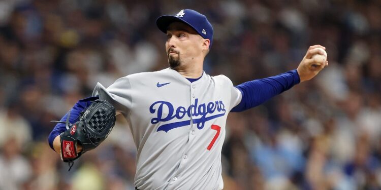 Snell maniató a Cerveceros y Dodgers se llevaron un tenso J1 en Milwaukee