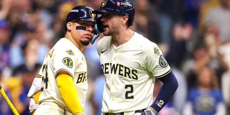 Cerveceros ponen fin a su mala suerte en postemporada y avanzan a la SCLN con 3 HR