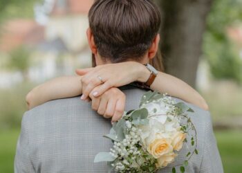 ¿Las mujeres prefieren a hombres buenos o malos? La ciencia da la respuesta