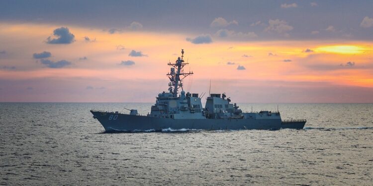 Miami Herald: EE.UU. está listo para atacar a Venezuela en «cualquier momento»