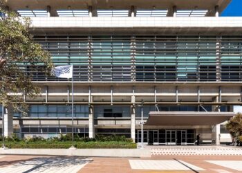 Ratifican prisión preventiva de 18 meses a imputados en estafa electrónica y lavado de activos