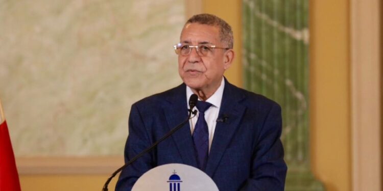 Gobierno presenta logros en salud, seguridad y educación