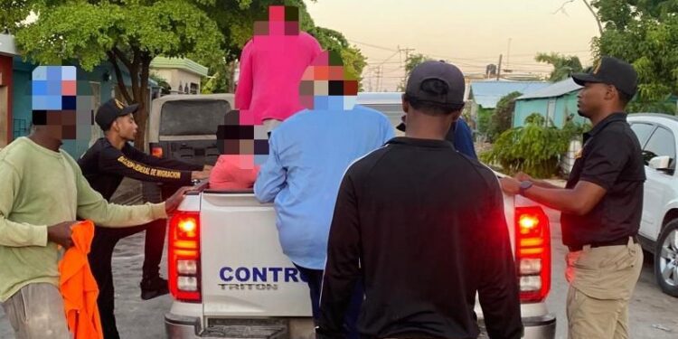 Más de 1,600 haitianos indocumentados son detenidos en las últimas horas