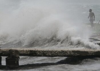 El superhuracán Melissa toca tierra en Jamaica