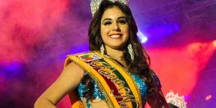 Condenan y expulsan de Argentina a exreina de belleza por traslado de más de 300 kilos de droga