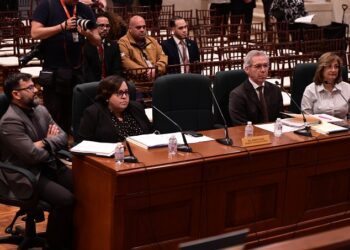 Citan so pena de desacato al presidente del Negociado de Energía