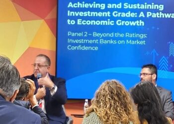 Magín Díaz desarrolla amplia agenda de trabajo en las Reuniones Anuales del Banco Mundial y el FMI