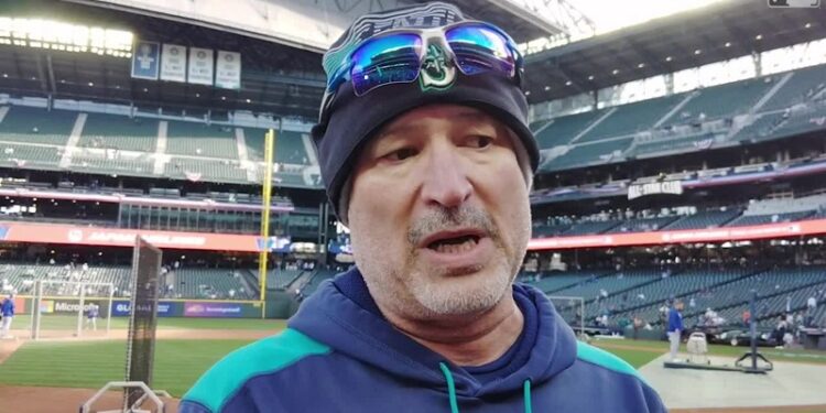 “No puedo hacerlo sin Manny”. Acta se hace sentir como coach en Marineros